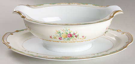 Coronado Gravy Boat with Attached Underplate