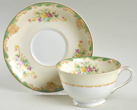 Coronado Footed Cup & Saucer Set