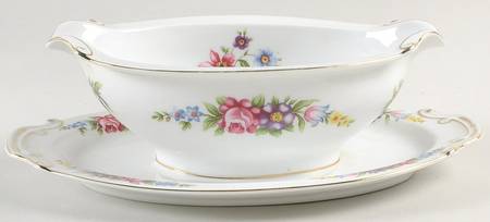 Belvedere Gravy Boat with Attached Underplate