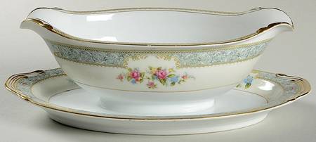 Rosaline Gravy Boat with Attached Underplate