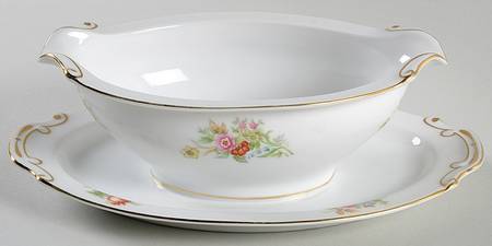 Sunnyvale (No Green Border) Gravy Boat with Attached Underplate