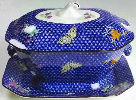 Camilla Tureen & Lid w/Underplate