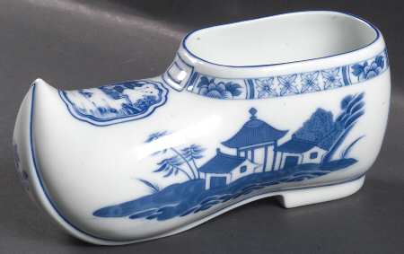 Canton Large Dutch Shoe Planter by Mottahedeh
