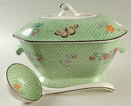 Cornelia Green Tureen & Lid w/Ladle