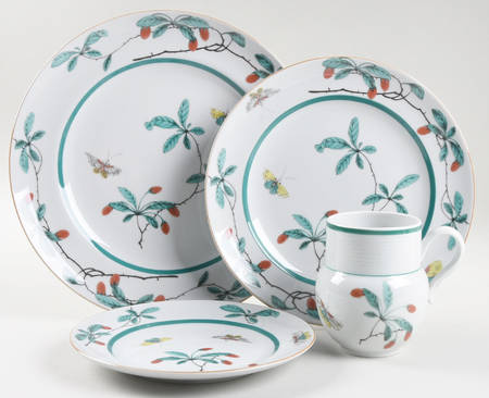 Famille Verte (Green Background) 4 Piece Place Setting