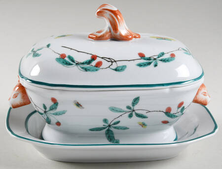 Famille Verte (Green Background) Tureen & Lid W/Underplate