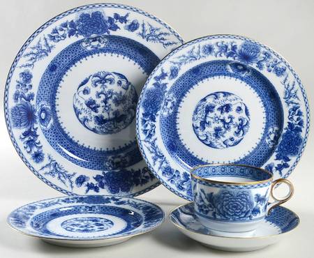 Imperial Blue 40 Piece Estate Set