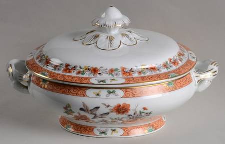 Magnolia & Birds Round Covered Vegetable