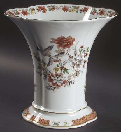 Magnolia & Birds 8" Vase