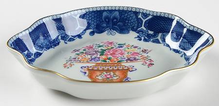 Mandarin Bouquet 6" Lobed Tray