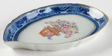 Mandarin Bouquet Leaf Shaped Dish