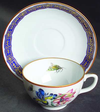 Merian Flat Cup & Saucer Set