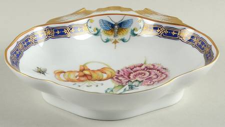Merian Shell Shaped Dish