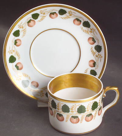 Strawberry Vine Flat Cup & Saucer Set