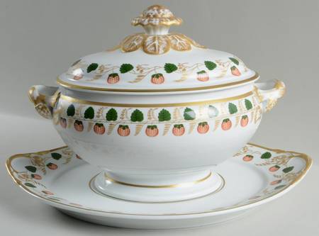 Strawberry Vine Tureen & Lid w/Underplate