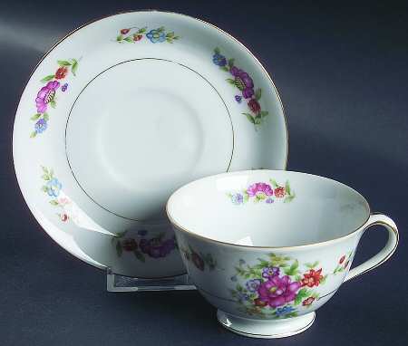 MOY1 Footed Cup & Saucer Set