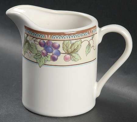 Blossom Creamer