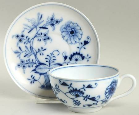 Blue Onion (Oval Backstamp) Flat Cup & Saucer Set