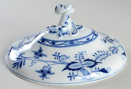 Blue Onion (Oval Backstamp) Lid for Oval Vegetable