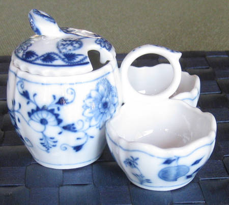 Blue Onion (Oval Backstamp) Mustard & Lid w/ Attached Open Salt & Pepper