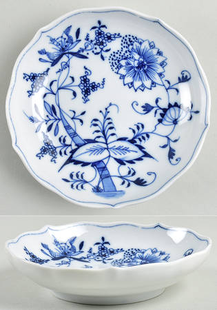 Blue Onion (Oval Backstamp) Fruit/Dessert (Sauce) Bowl