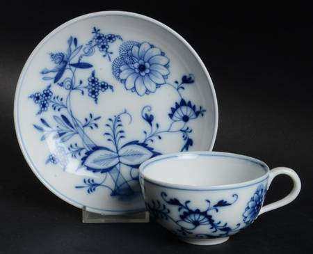 Blue Onion (Oval Backstamp) Flat Cup & Saucer Set