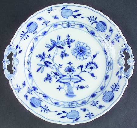 Blue Onion (Oval Backstamp) Handled Cake Plate