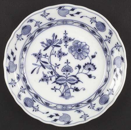 Blue Onion (Oval Backstamp) Dinner Plate