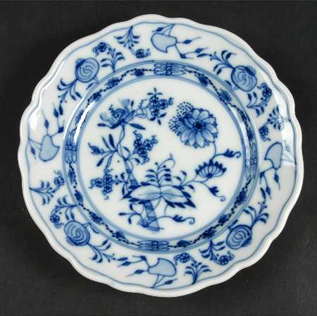 Blue Onion (Oval Backstamp) Bread & Butter Plate
