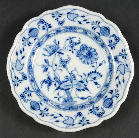 Blue Onion (Oval Backstamp) Bread & Butter Plate