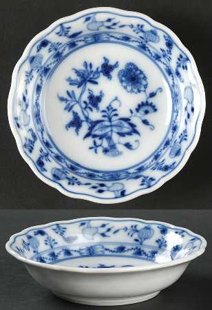 Blue Onion (Oval Backstamp) Fruit/Dessert (Sauce) Bowl
