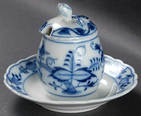 Blue Onion (Oval Backstamp) Mustard with Lid & Attached Underplate