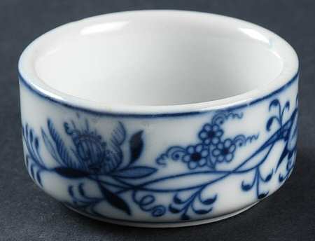 Blue Onion (Oval Backstamp) Salt Dip
