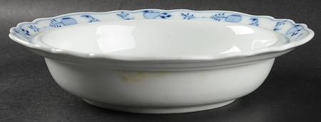 Blue Onion (Oval Backstamp) Round Vegetable No Lid