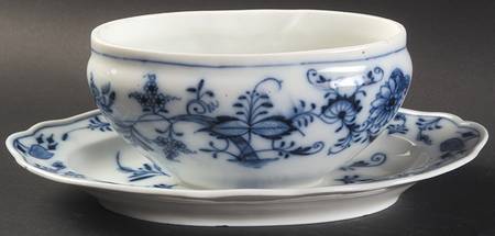 Blue Onion (Oval Backstamp) Gravy Boat with Attached Underplate