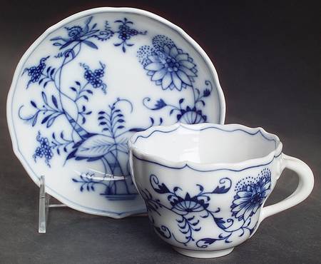 Blue Onion (Oval Backstamp) Footed Cup & Saucer Set