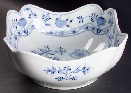 Blue Onion (Oval Backstamp) 9" Square Salad Serving Bowl