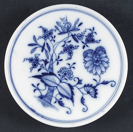 Blue Onion (Oval Backstamp) Tea Tile