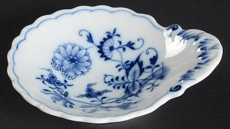 Blue Onion (Oval Backstamp) Nut Dish
