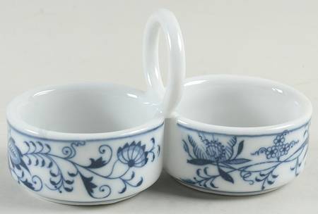 Blue Onion (Oval Backstamp) Twin Salt Dip W/Center Handle