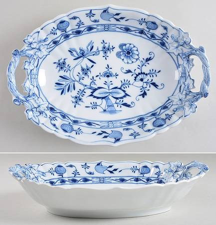 Blue Onion (Oval Backstamp) 12" Handled Bowl