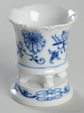 Blue Onion ("Sword" Backstamp) 3" Vase