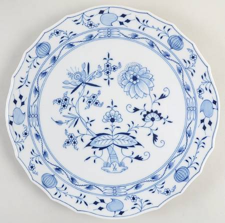 Blue Onion ("Sword" Backstamp) Cake Plate