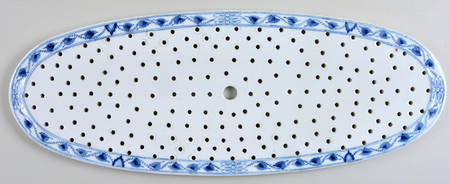 Blue Onion ("Sword" Backstamp) Strainer for 25" Fish Platter