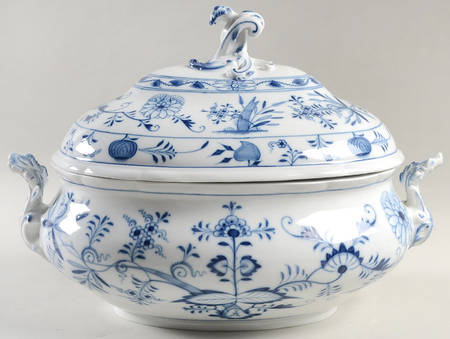 Blue Onion ("Sword" Backstamp) Oval Tureen & Lid