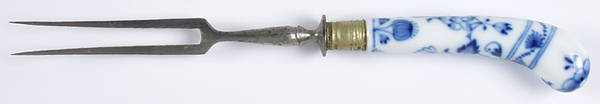 Blue Onion ("Sword" Backstamp) Carving Fork with Stainless Prongs