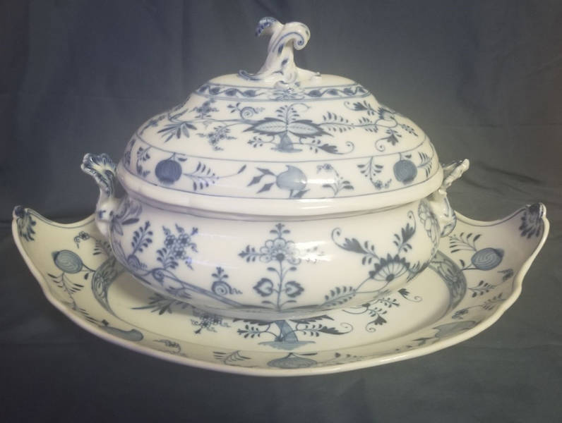 Blue Onion ("Sword" Backstamp) Oval Tureen w/Lid & Underplate