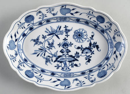 Blue Onion ("Sword" Backstamp) 11" Oval Serving Platter
