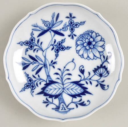 Blue Onion ("Sword" Backstamp) Saucer for Oversized Cup