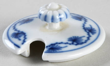 Blue Onion ("Sword" Backstamp) Lid for Mustard Jar